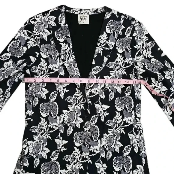 All About You Womens Small Floral Blazer Black White Cotton Boho Minimalist - Picture 6 of 7